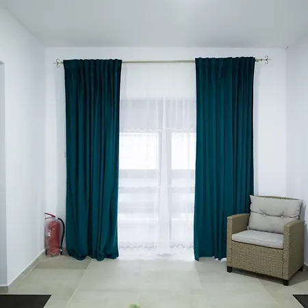 Apartment Studio With Parking In Frasin